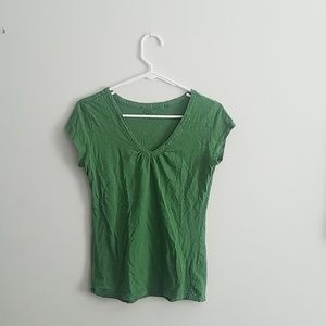 Women's green tshirt